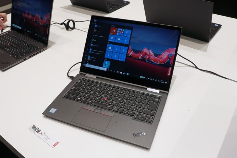 オンライン会議を快適に！マイクとスピーカーを強化した