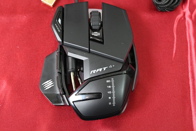 Mad Catzが再上陸！手の大きさに合わせてカスタマイズできる「R.A.T.