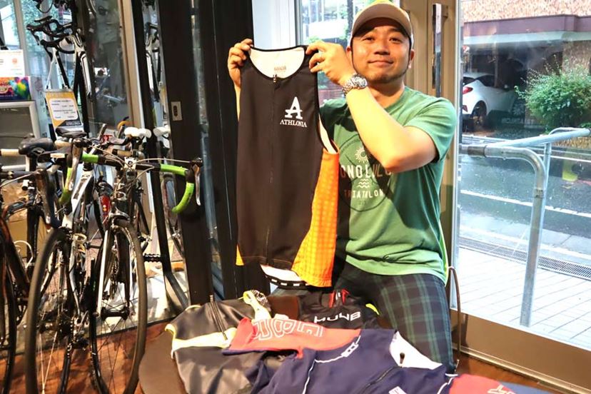 着替えなくてOK！ 1着で3種目に対応する「トライアスロンウェア」の