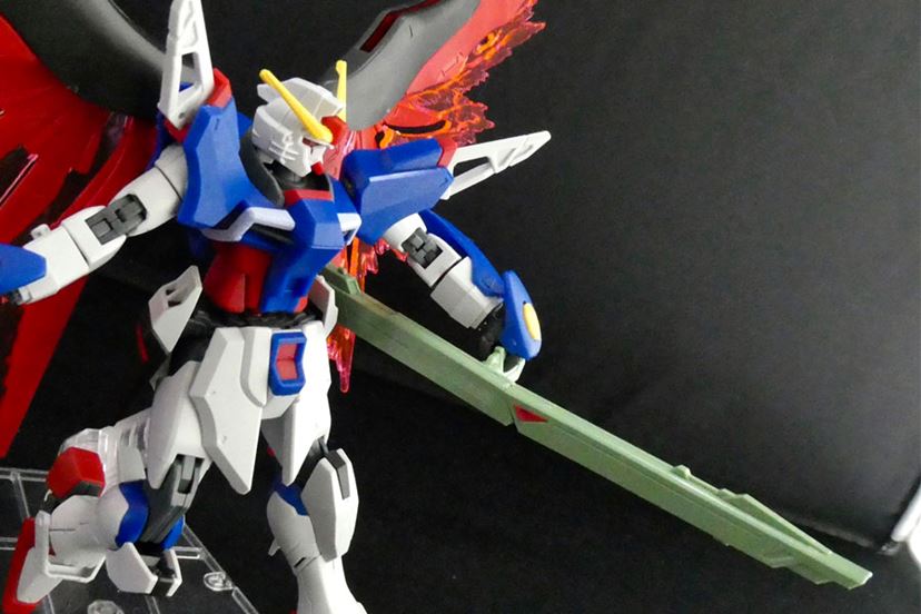新品未組立 HG デスティニーガンダム & RG デスティニーガンダム 最終決戦時の関節が赤く発光した状態を再現！『SEED FREEDOM