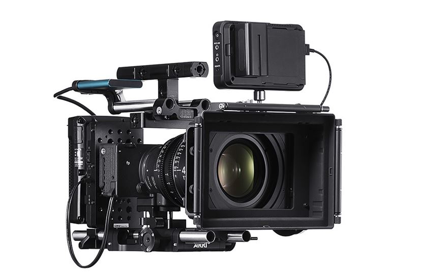 シグマ初のフルサイズミラーレス「SIGMA fp」が突如発表！ 世界最小