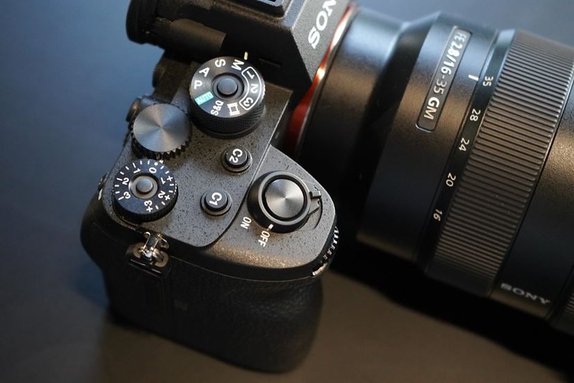 ソニー「α7R IV」が国内でも発表! 世界初の6100万画素フル ソニー「α7R IV」が国内でも発表! 世界初の6100万画素フル