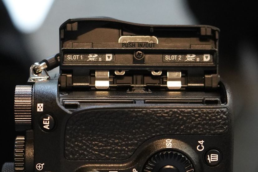 ソニー「α7R IV」が国内でも発表! 世界初の6100万画素フル ソニー「α7R IV」が国内でも発表! 世界初の6100万画素フル