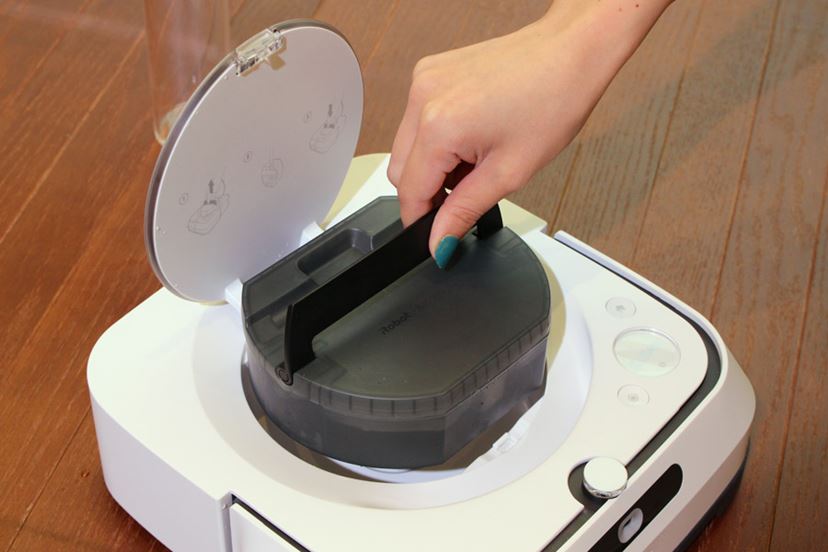 ルンバiRobotブラーバm6　21年製　動作水噴射良好 床拭きロボット ブラーバ ジェット | アイロボット公式サイト