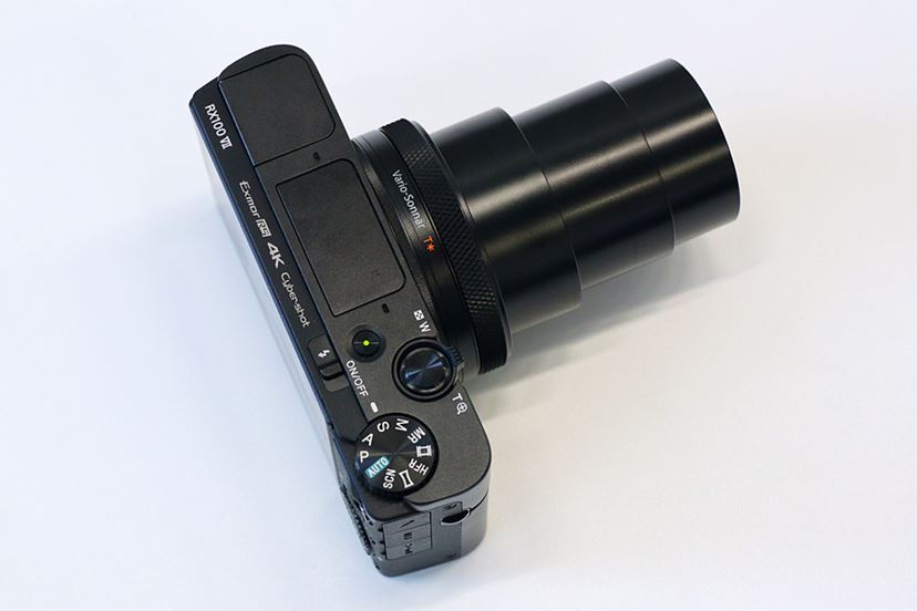 ソニー「RX100 VII」はポケットに入る「α9」。20コマ/秒の連写や ソニー「RX100 VII」はポケットに入る「α9」。20コマ/秒の連写や