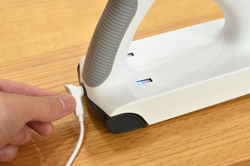 レイコップのコードレススティック掃除機「RPC」の“使える度 レイコップのコードレススティック掃除機「RPC」の“使える度
