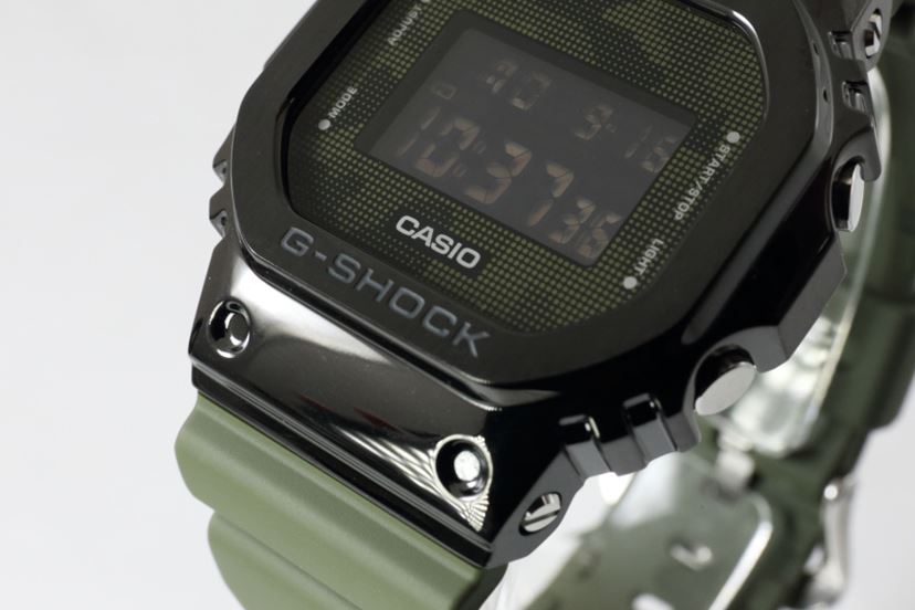 2万円台で買える！ 存在感抜群のメタルな「G-SHOCK」が“再降臨” - 価格.comマガジン