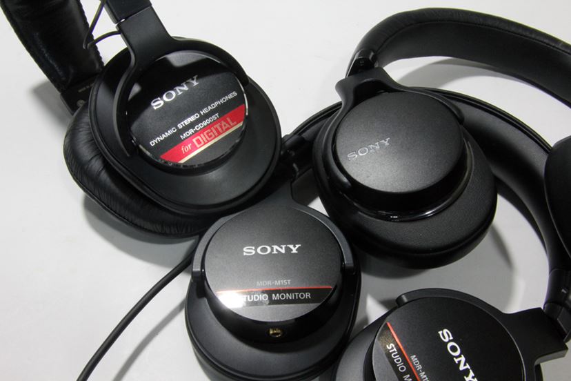 名機CD900STからどう変わった？ ソニーの新世代スタジオモニターヘッドホン「MDR-M1ST」を聴く - 価格.comマガジン