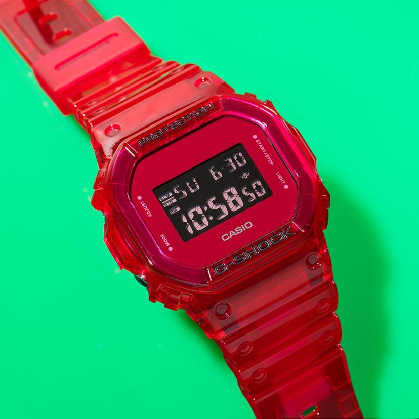 南極調査を成功させたG-SHOCK 「FROGMAN」の“無人探査機カラー 南極調査を成功させたG-SHOCK 「FROGMAN」の“無人探査機カラー
