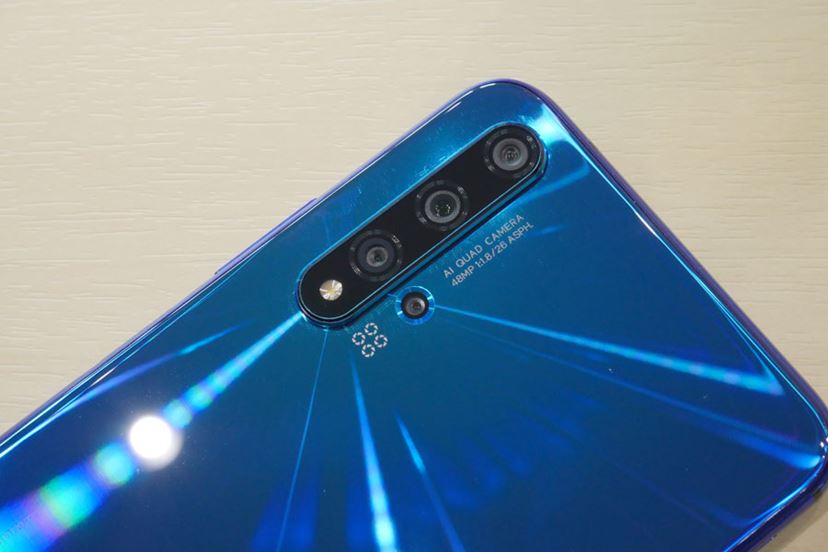 Google使えます。ファーウェイがハイスペックの良コスパ機「nova