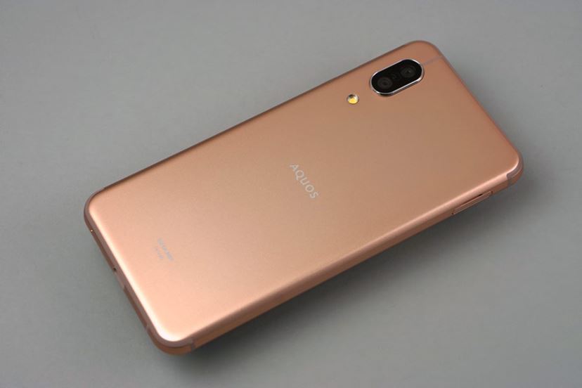 シャープの定番格安スマホ「AQUOS sense3」の進化を探る - 価格