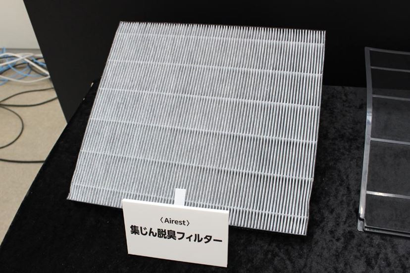 シャープから、空気清浄機としての業界基準をクリアした新 シャープから、空気清浄機としての業界基準をクリアした新