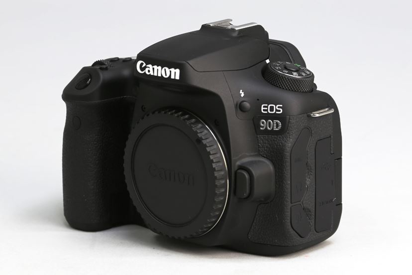 自腹で買ったキヤノン「EOS 90D」でモータースポーツを撮影してわかったこと - 価格.comマガジン