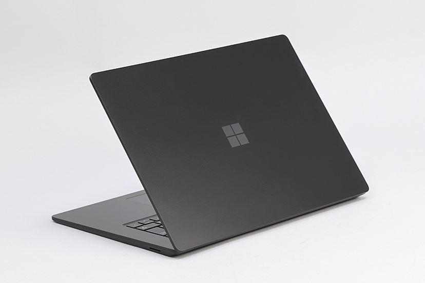 シンプルなスタンダードノートが欲しい！ それなら「Surface Laptop 3 