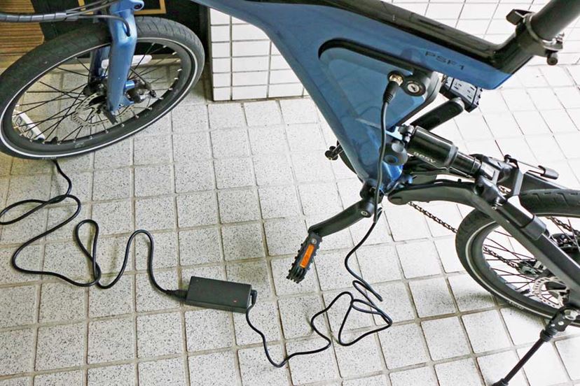 街乗りで目立てるミニベロタイプのe-Bikeが欲しいなら折りたたみ