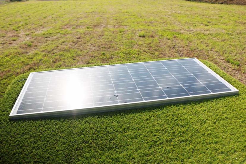 軽トラ用モバイルハウス！期間限定で大型太陽光パネルサービス 