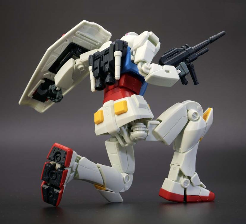 ガンダム40周年記念のHGガンプラ「G40」を、歴代の「RX-78-2」と徹底