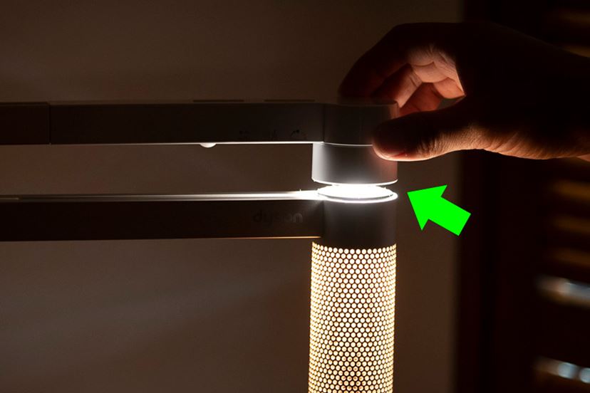 【訳あり】ダイソン　CD06 Lightcycle Morph LED ライト Amazon.com: Dyson Solarcycle Morph™ Desk Light CD06 : Tools