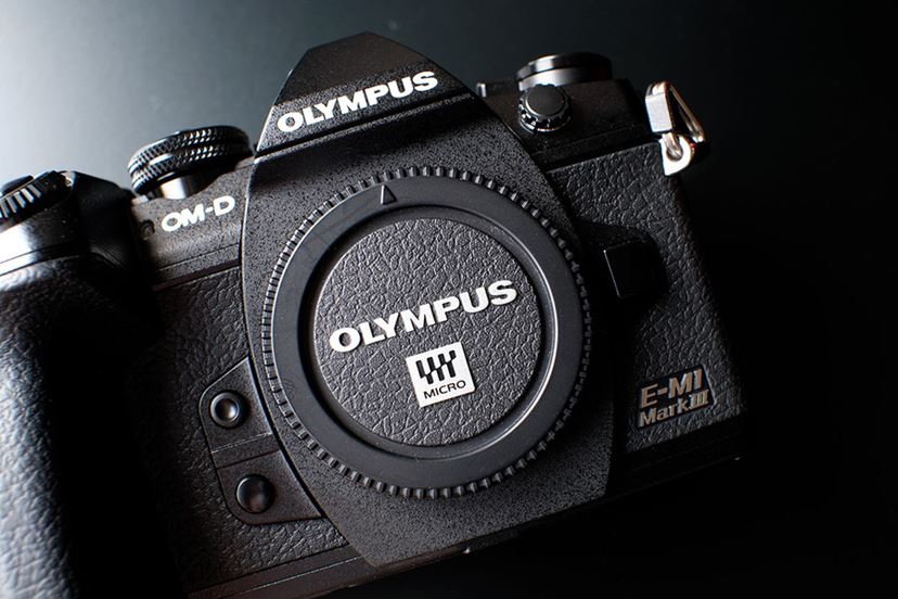 手持ち10秒でも安定のオリンパス「OM-D E-M1 Mark III」で足早に 手持ち10秒でも安定のオリンパス「OM-D E-M1 Mark III」で足早に