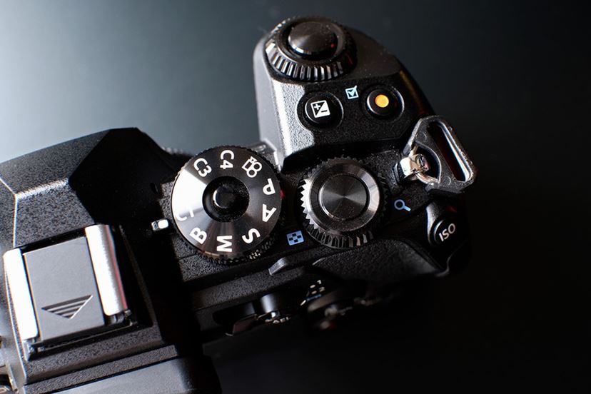 手持ち10秒でも安定のオリンパス「OM-D E-M1 Mark III」で足早に 手持ち10秒でも安定のオリンパス「OM-D E-M1 Mark III」で足早に
