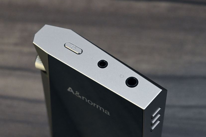 Astell&Kernの新スタンダードDAP｢A&norma SR25｣はバッテリー長持ちで