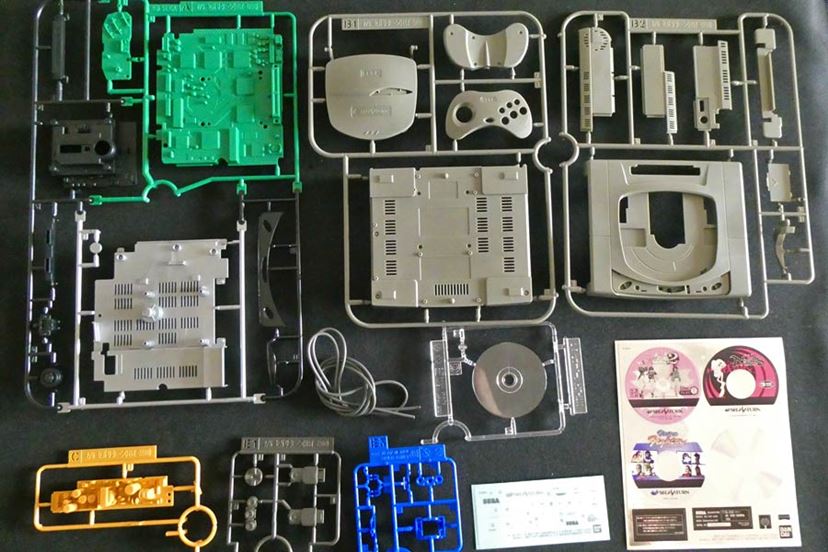 プレステとセガサターンの“プラモデル”が再現度高し！ 実物と