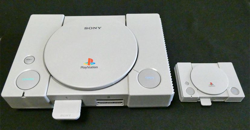 バンダイ PlayStation プラモデル 未開封 プレステとセガサターンの“プラモデル”が再現度高し！ 実物と比較して