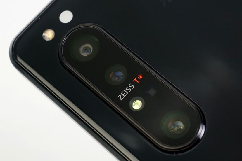 デジタル一眼カメラ並みの機能性を実現。ソニー「Xperia 1 II」のカメラ機能の詳細が明らかに - 価格.comマガジン