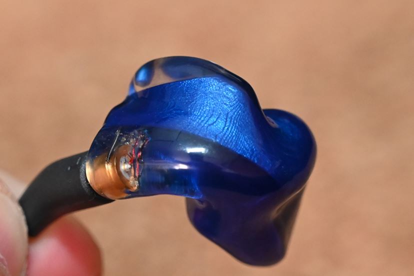 イヤホン ONKYO IE-C2 thumbnail_l.jpg