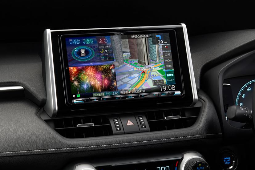 彩速ナビ」新製品は“浮く”！「フローティング機構」初採用の9V型モデル