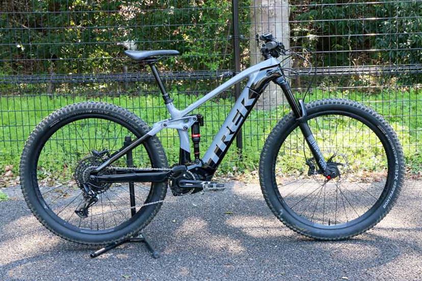 最強e-MTBかも！ ベテランのマウンテンバイクライダーもトリコになるトレック「Rail 9.7」 - 価格.comマガジン