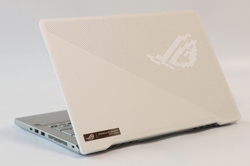 Ryzen 9 4900HS」搭載のゲーミングPC「ROG ZEPHYRUS G14」レビュー