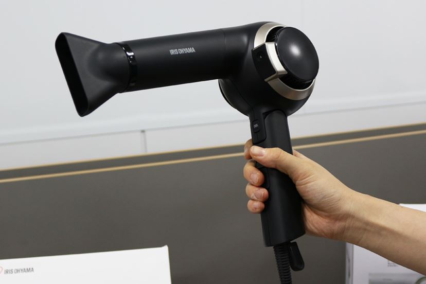 アイリスオーヤマモイストプロドライヤー 楽天市場】アイリスオーヤマ モイストプロドライヤー [ヘアドライヤー