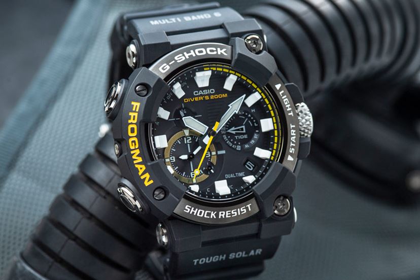 G-SHOCKの「ドラゴンボールZ」「ワンピース」コラボ作はビッグケース「GA-110」がベース - 価格.comマガジン