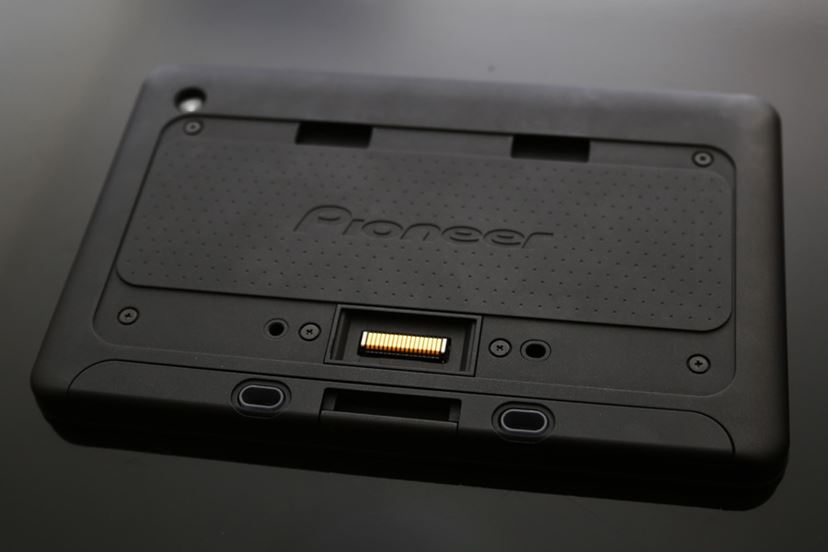 取り外せばタブレットとして使える! カロッツェリア「SDA 取り外せばタブレットとして使える! カロッツェリア「SDA