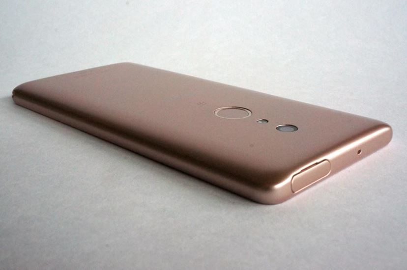 ケータイからの移行ならこれで十分！ ドコモ最安のスマホ「arrows Be4