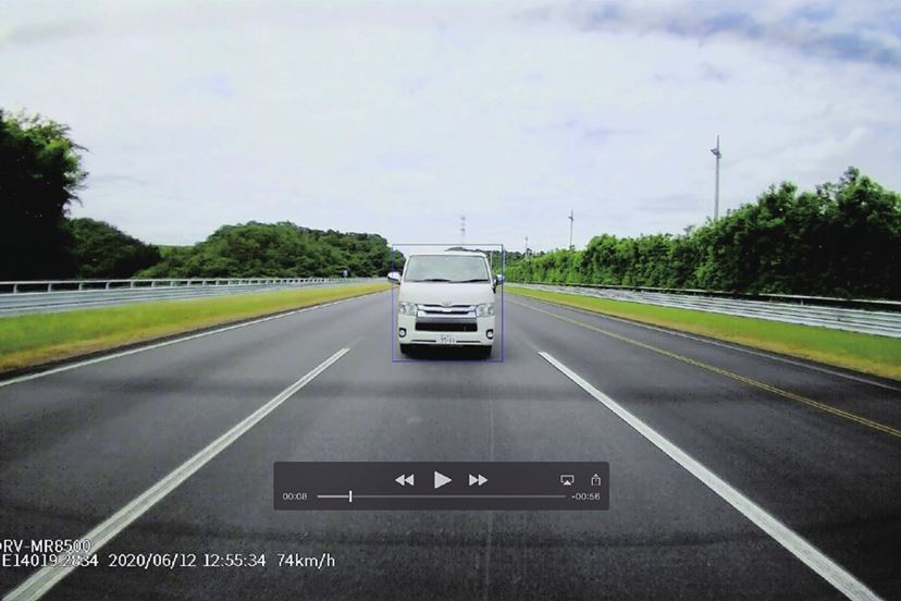 AIセンシング」であおり運転を自動で撮影！ ケンウッド「DRV