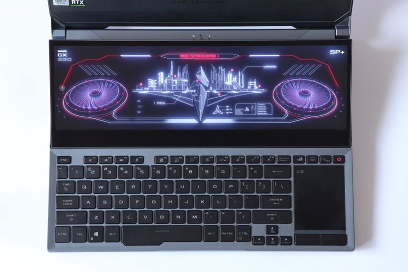 2画面と300Hz、“画面”にこだわったASUSの超高性能ゲーミングノートPC 2