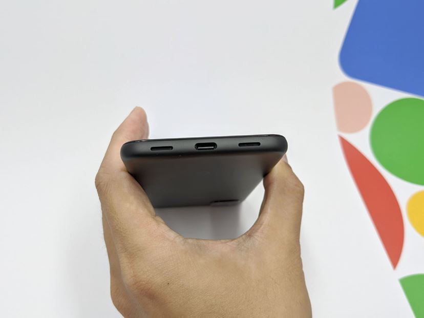 Google Pixel 4a ブラック 5.8インチ デュアルカメラ搭載 Google「Pixel 4a」発表。約4.3万円で星空の撮影も可能な