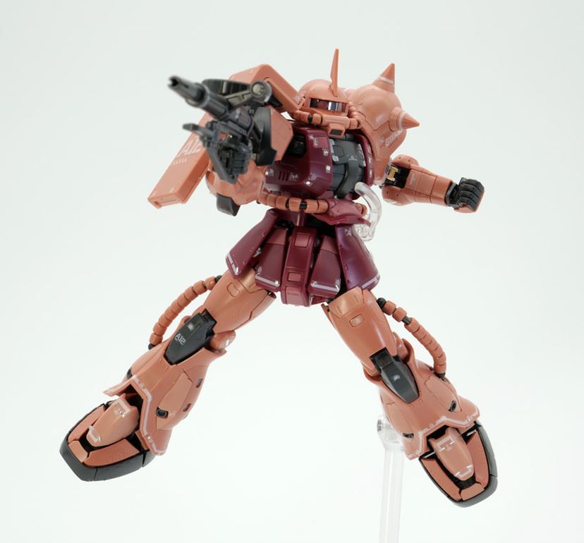 シャア専用ザクII」のガンプラを徹底比較！ 新旧HG、RG