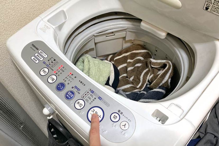 洗濯ボール」で洗濯物がからまなくなるって本当？ 3種類を試してみた