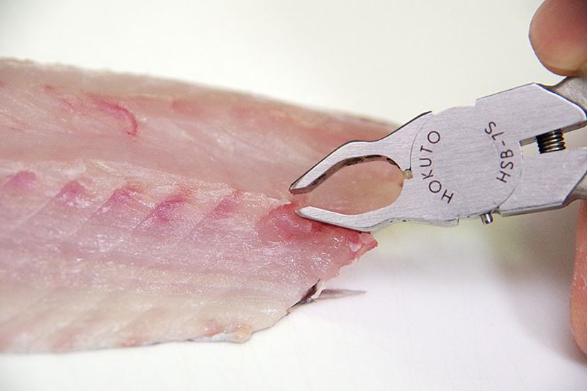 驚きの気持ちよさ！ 魚の小骨がスルッと抜ける「骨抜き名人」にもう