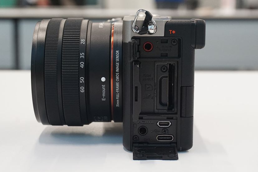 SONY α7 超軽量小型ミラーレス一眼 ソニー(SONY) α7C II ボディ(シルバー) フルサイズミラーレス