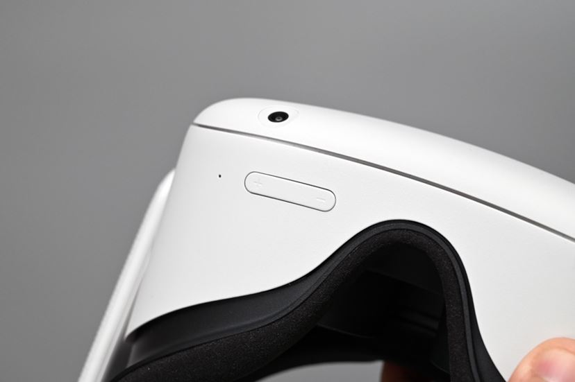性能アップで価格はダウン！ 33,800円から買えるゲーム向けVRヘッド