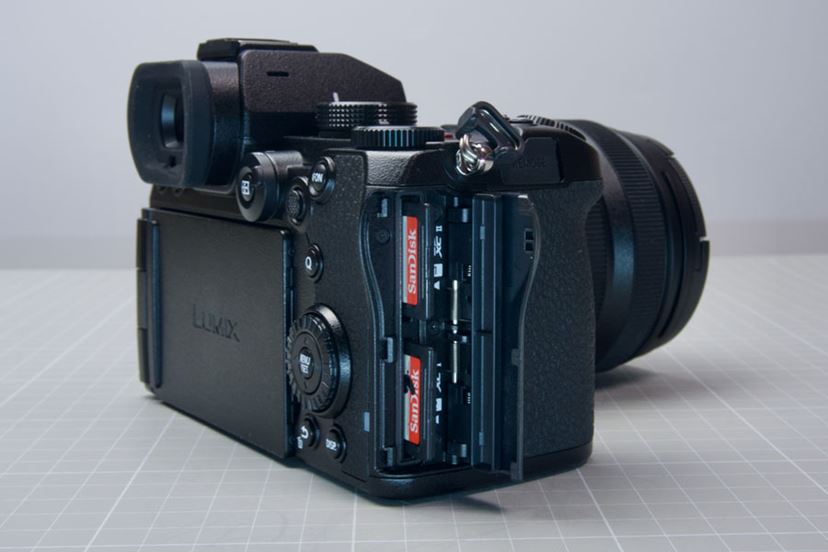 LUMIX「DC-S5」レビュー。シリーズ最小＆最軽量のフルサイズミラーレス