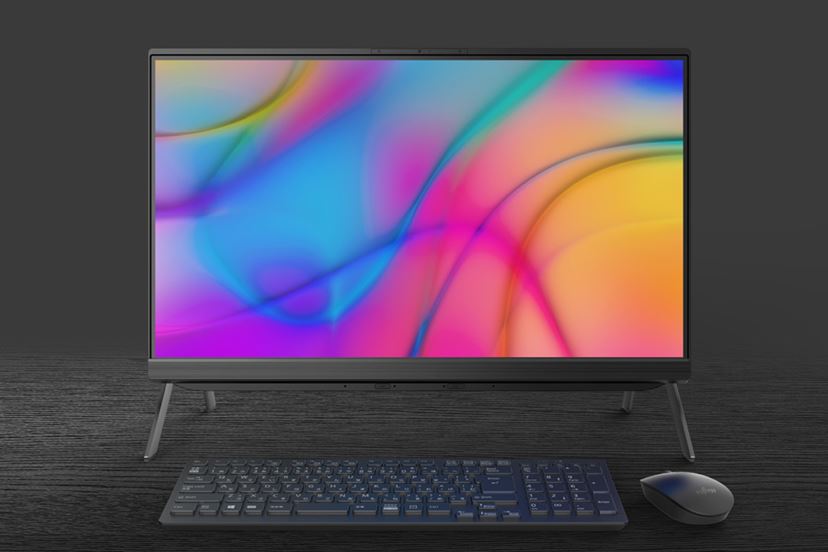 富士通、世界最軽量の13.3型ノートPC「UH」発表！ その重量は