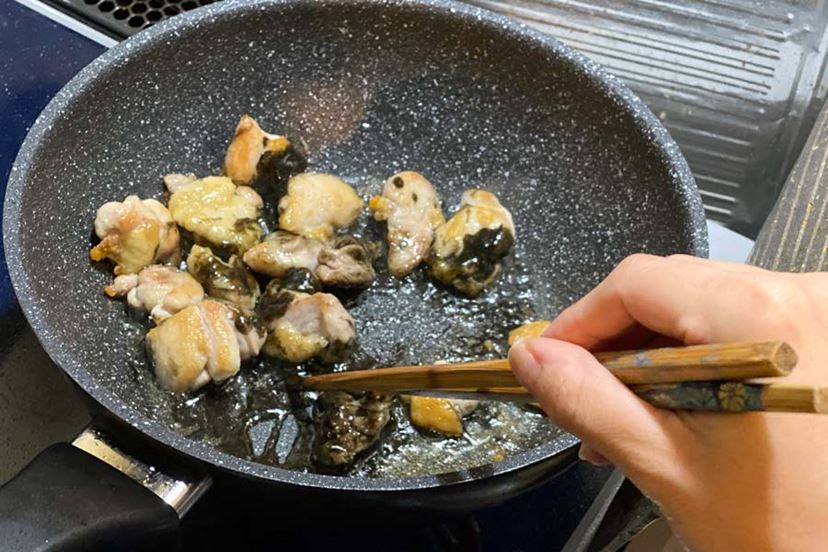 フライパン で 炭火 焼き