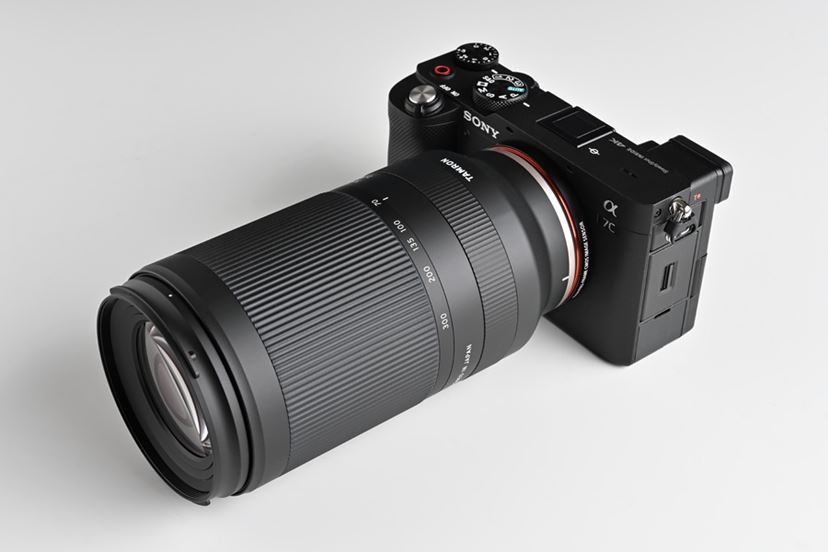 レビューでプレゼント）タムロン 70-300mm F/4.5-6.3 Di III RXD ソニーEマウント用