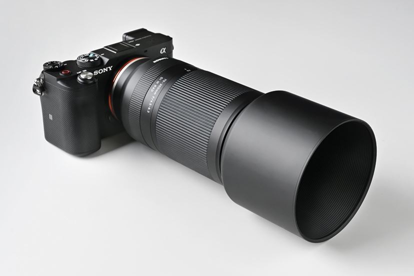 世界最小・最軽量の望遠ズーム！ タムロン「70-300mm F/4.5-6.3 Di III RXD」レビュー - 価格.comマガジン