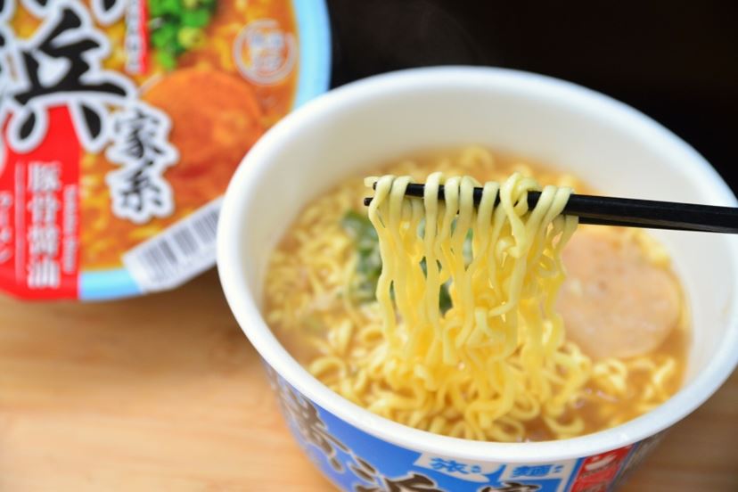 横浜家系カップ麺」7品をレビュー！ 元祖「吉村家」から話題の「六角家」まで食べ比べ - 価格.comマガジン